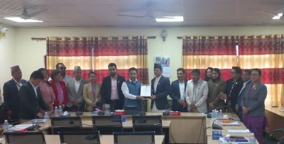  सभामुख अर्यालसमक्ष प्रतिनिधिसभा नियमावली मस्यौदा प्रतिवेदन प्रस्तुत 